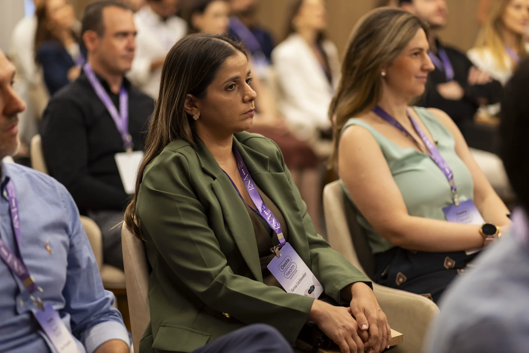 Participantes atentos durante o conteúdo da imersão
